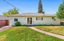 928 Pioneer St, Yreka, CA 96097-2122