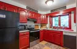 5 Tsienneto Rd, Derry, NH 03038