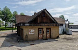 102 Dover Road NE, Sugarcreek, OH 44681
