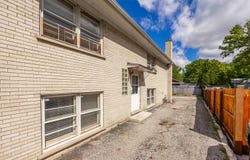 7730 Ogden Avenue, Lyons, IL 60534
