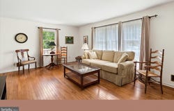 111 WELDON WAY, PENNINGTON, NJ 08534