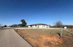 9821 Musson Road, Meeker, OK 74855