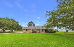 2143 Academy Road, Eunice, LA 70535