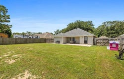 20300 Rue Jondolyn, Ponchatoula, LA 70454