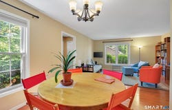 32 Whitney Lane, Glastonbury, CT 06033