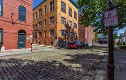 5 Dover St, New Bedford, MA 02740