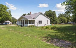 4438 division Street, McBride, MI 48852