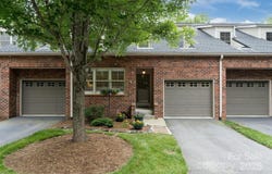 176 B Wash Creek Drive, Hendersonville, NC 28739