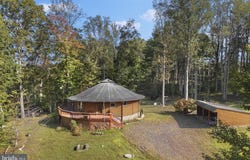 243 AARON MOUNTAIN Road, CASTLETON, VA 22716
