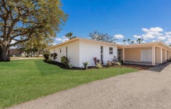 5011 LIVE OAK CIRCLE, BRADENTON, FL 34207
