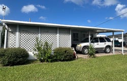 50  Orange Place, Tavares, FL 32778