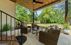 104 Old Oak, Forsyth, GA 31029