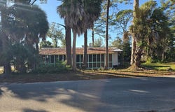 116 Se Ave A, Carrabelle, FL 32322
