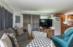 7 Broadview Avenue, Bristol, RI 02809