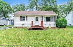 2052 Phillips Avenue, Holt, MI 48842
