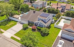 9 W Orlando Street, Massapequa, NY 11758