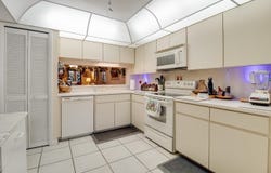 8 ESCONDIDO CIRCLE, ALTAMONTE SPRINGS, FL 32701