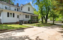 830 S Chestnut Street, Henderson, NC 27536