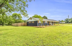477 Lake Lowndes Rd, Columbus, MS 39702