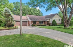 2996 Hazlett Road, Springfield, IL 62707