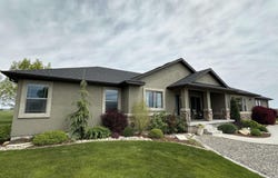 922 E 300 North, Declo, ID 83323
