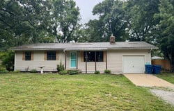36 Tanglewood Drive, Carl Junction, MO 64834