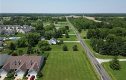 829 Robinson Drive, LaGrange, OH 44050