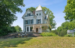 74 Middle Street, Hallowell, ME 04347