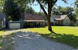 505 S 6th Street, Noble, OK 73068