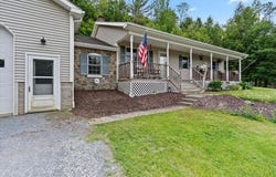 3992 Main Road, Huntington, VT 05462