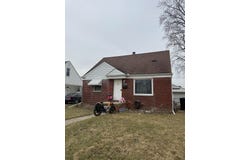 25123 Mackinac, Roseville, MI 48066
