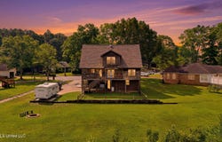 5513 Sioux Drive, Ocean Springs, MS 39564
