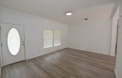 105 Glenn Forest Dr, Hodges, SC 29653