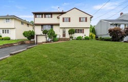 137 Huemmer Ter, Clifton City, NJ 07013-3300