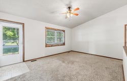 636 Dublin Dr, Andover, KS 67002