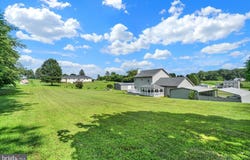 16492 DOLF ROAD, STEWARTSTOWN, PA 17363
