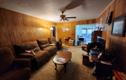 717 W 4th St, Haysville, KS 67060