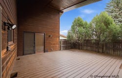 400 MANEWAL DR, Cheyenne, WY 82009