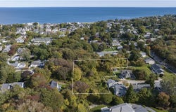 Blossom Way, Narragansett, RI 02882