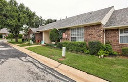 2320 Glenrock, Edmond, OK 73012