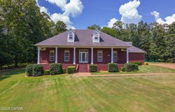 165 Hunters Glen Lane, Henderson, TN 38340