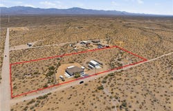 4256 Zircon Road, Golden Valley, AZ 86413
