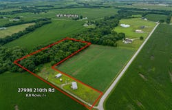 27998 210th RD, Marshall, MO 65340