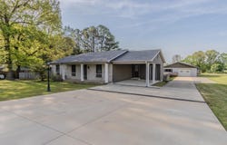 2502 Hatcher Dr, Paragould, AR 72450