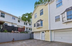 115 Beacon Ave, Lawrence, MA 01843