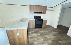 720 S SHANKS ST, CLUTE, TX 77531