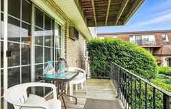 18 Williamsburg Ct, Shrewsbury, MA 01545