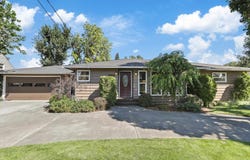 8613 E Valleyway Ave, Spokane Valley, WA 99212
