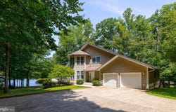 157 COOKE LANE, BUMPASS, VA 23024