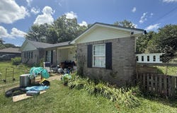 4831 Jennifer Ln, Pace, FL 32571